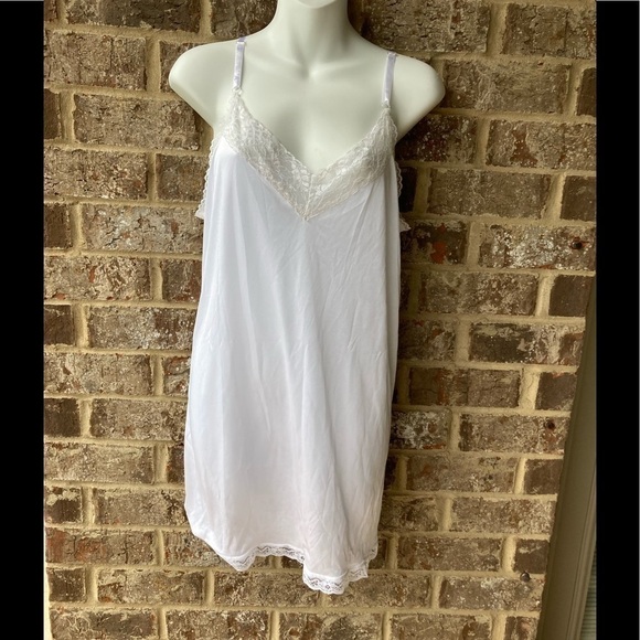 Vintage Heavenly Secrets slip size Large - Picture 1 of 10